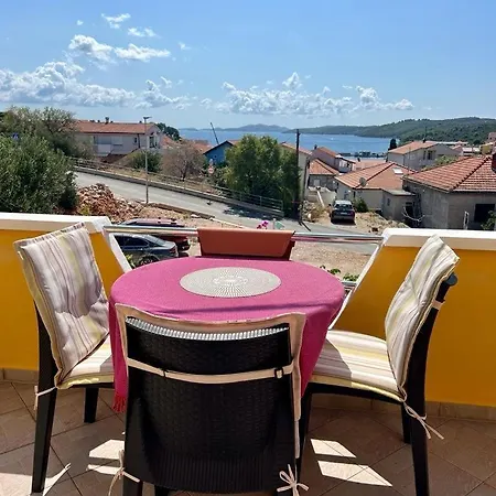 By The Sea Sali, Dugi Otok - 8110 Apartment *