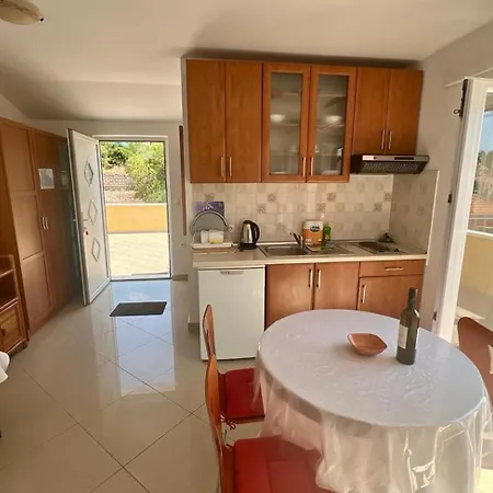 By The Sea Sali, Dugi Otok - 8110 Apartment *